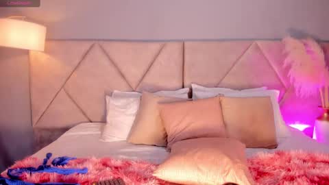 Evaforbs online show from October 14, 7:49 pm