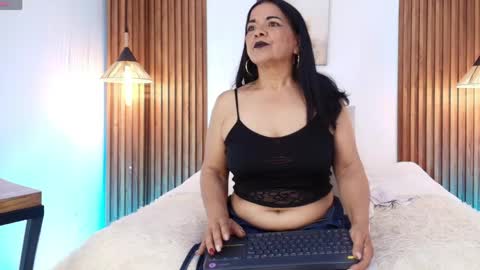 EVA GODDESS  online show from May 23, 8:18 pm