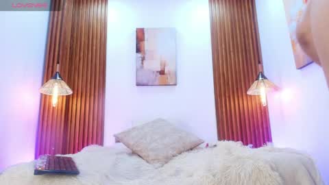 EVA GODDESS  online show from May 2, 9:18 pm
