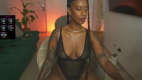 evajacksss_ online show from December 10, 9:22 pm