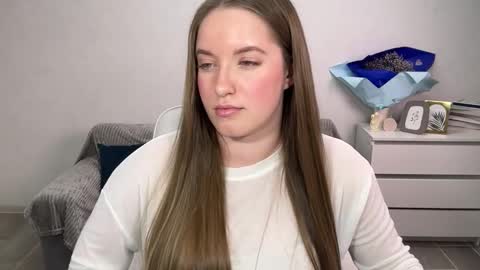 Eva online show from November 24, 8:33 pm