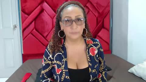 Eva Mills online show from March 3, 8:29 pm