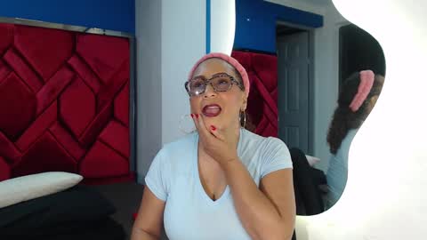 Eva Mills online show from February 26, 2:27 pm