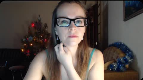 YourMistress online show from January 8, 9:00 am