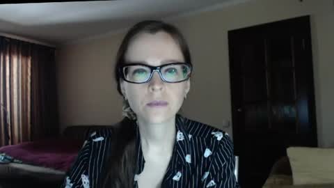 YourMistress online show from May 6, 9:02 am