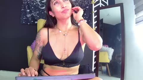  Eva online show from May 5, 7:28 pm
