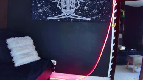  Eva online show from December 11, 7:03 pm