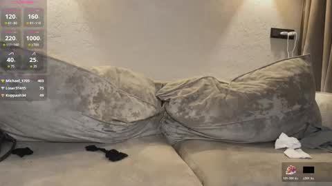 evapinklove online show from March 24, 2:33 pm