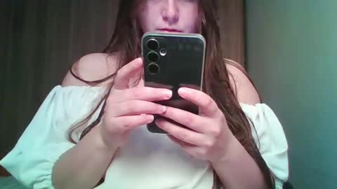 evasapples2026 online show from May 9, 12:29 pm