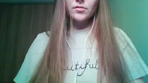 evasapples2026 online show from May 11, 4:04 pm