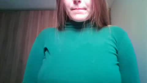 evasapples2026 online show from May 19, 8:27 pm