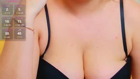 evasinclairr online show from November 18, 5:30 am