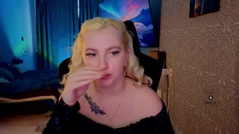 evavibe online show from May 17, 10:14 am