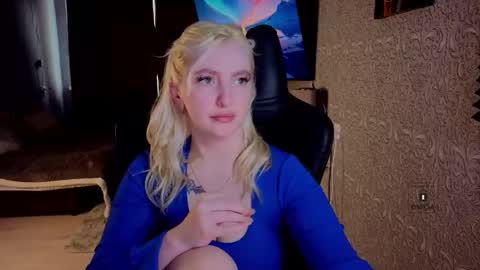 evavibe online show from May 14, 11:38 am