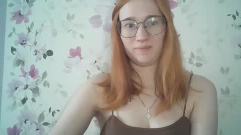 Evelina online show from May 6, 1:15 pm