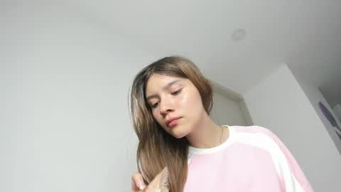 Evelin online show from May 9, 12:23 am