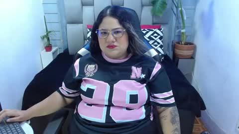 evelin zaens online show from May 12, 4:10 am