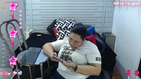 Snapshot of evelin_zaens chatting on January 26, 1:58 pm evelin zaens online show from January 26, 1:58 pm