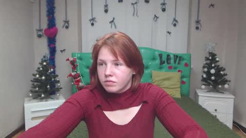 EvelinaRedfox online show from December 16, 6:08 am