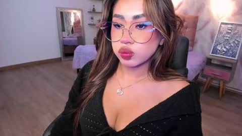 Eveline  online show from May 13, 7:08 pm