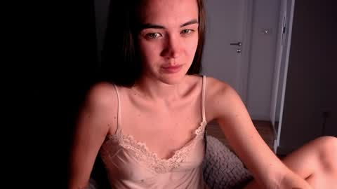 Evelyn online show from May 11, 9:55 am