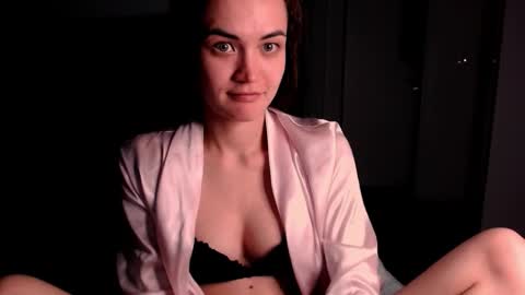 Evelyn online show from November 25, 1:19 am