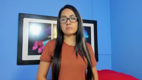 evelyn_lovv online show from November 11, 3:02 am
