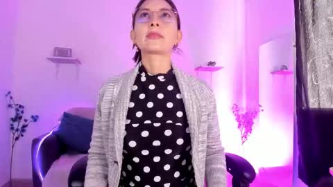 evelyn_miller___ online show from March 10, 7:40 pm