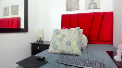 Snapshot of evelyn_morgan1 chatting on September 14, 12:41 am evelyn_morgan1 online show from September 14, 12:41 am