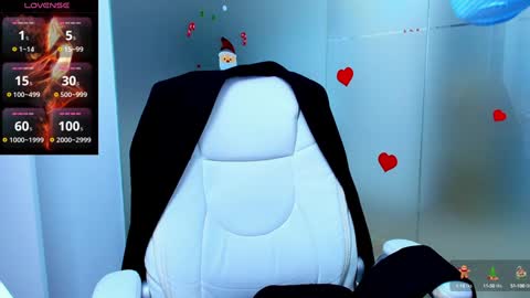 Snapshot of evelyne_rose chatting on December 29, 5:53 am evelyne_rose online show from December 29, 5:53 am