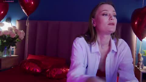 Evelyn online show from February 15, 4:48 am