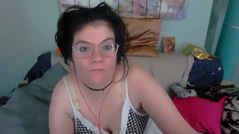 Everly online show from November 14, 9:53 am