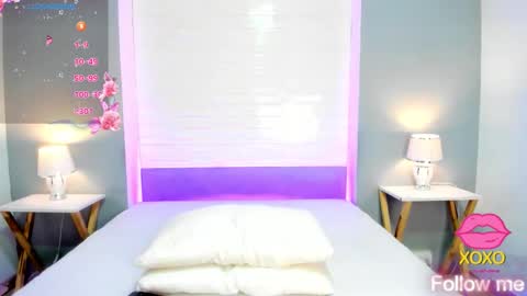 EVERLY online show from October 9, 4:38 am