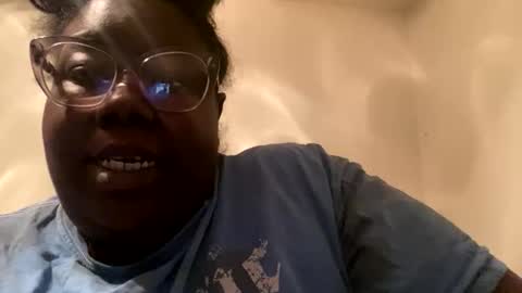 AlphaWettWett online show from November 21, 7:54 am