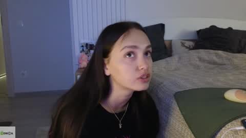 evi_woow online show from February 10, 10:35 pm