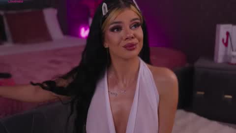 EvieeBliss online show from March 25, 9:34 am