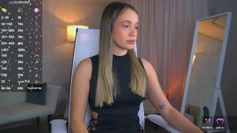Evie online show from September 14, 11:35 pm