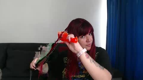 evilheart_69 online show from April 10, 4:57 pm