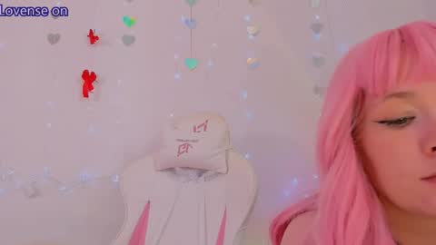 evilla_brill online show from May 19, 1:18 pm