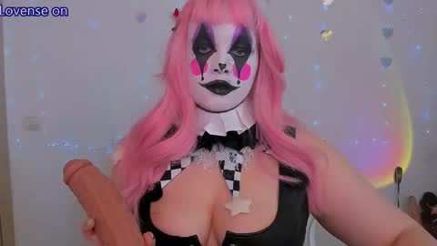 evilla_brill online show from May 23, 10:46 am