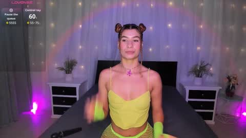 Evolet online show from December 2, 1:24 pm