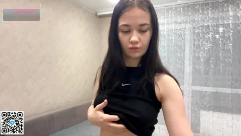 Amelia online show from April 4, 8:51 pm