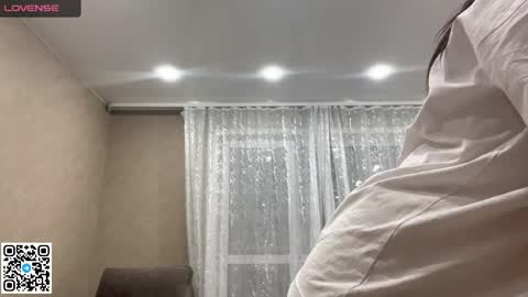 Amelia online show from April 11, 7:28 pm