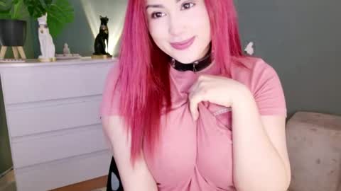 evva_foxxy online show from May 14, 11:38 am