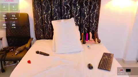 evvaa_moon online show from May 8, 1:58 pm