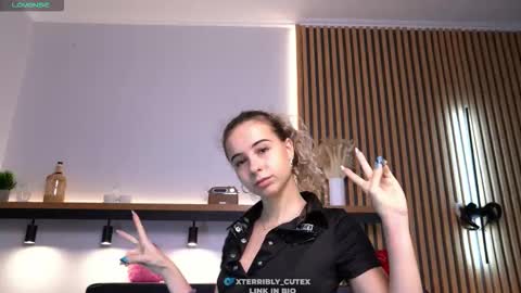 Ella for you online show from October 3, 12:21 pm