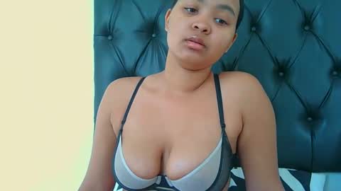 courtney online show from May 11, 6:04 am
