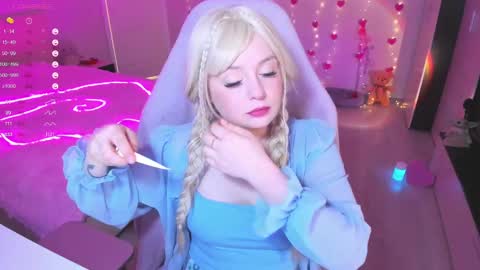  Amy  online show from February 11, 9:42 am