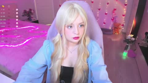  Amy  online show from March 4, 9:51 am