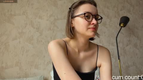 Anna online show from April 3, 11:08 am